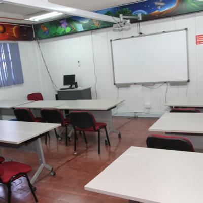 Sala Del Decanato De La Fcen 2